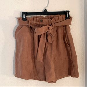 Camel paper bag shorts